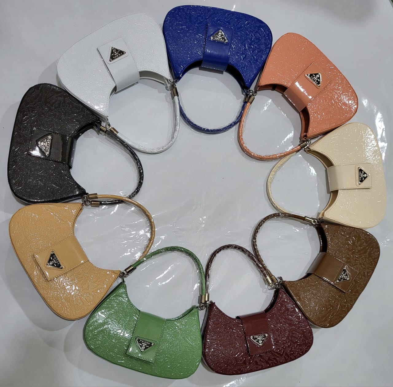 کیف ورنی زنانه مارک پرادا